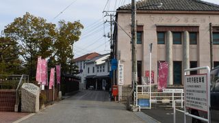 児島ジーンズストリート --- 倉敷市にある知る人ぞ知る「ジーンズの聖地」です。