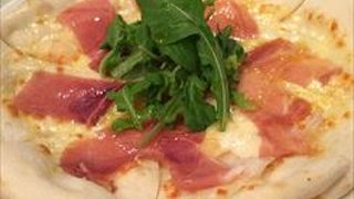 プロシュット　エ　ルッコラがおすすめです。