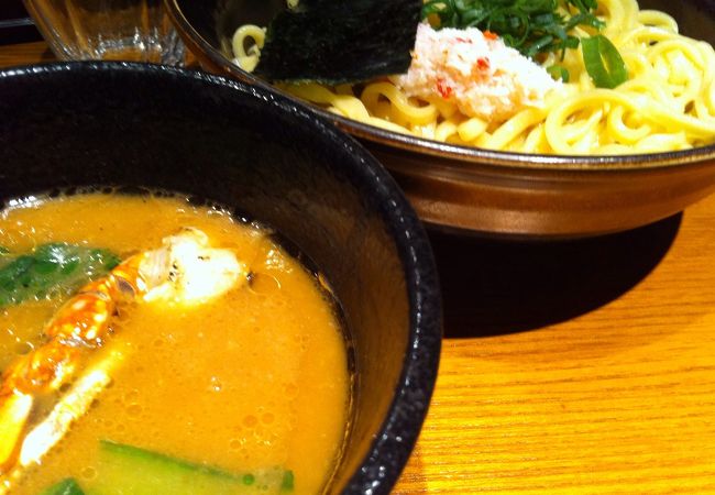 蛤、うに、かに、伊勢海老な麺