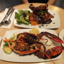 本日のオススメはロブスターでした