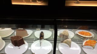 落ち着くインテリアで長居してしまいそう