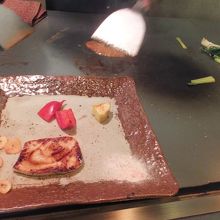 海鮮ランチ。４０００円くらい。ガーリックライスは別料金。