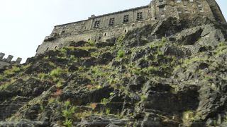 スコットランド最大の史跡