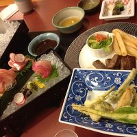 一品料理（アラカルト）。量は少なめです。