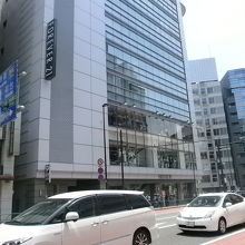 カラフルな洋服がいっぱい