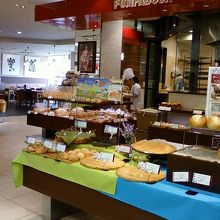 品数多いですよ〜。