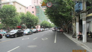 富民路は、長楽路、巨鹿路を越えて東湖路までの５００ｍの路です。