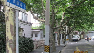 高郵路は、復興西路の終点、崋山路の手前から南西へ湖南路までの３５０ｍの短い路です。