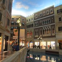 ショッピングモール