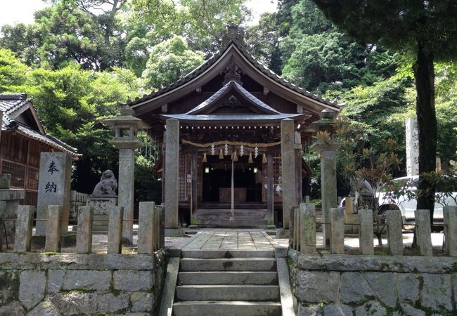 内野宿に鎮座する神社