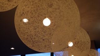 モダンな内装。