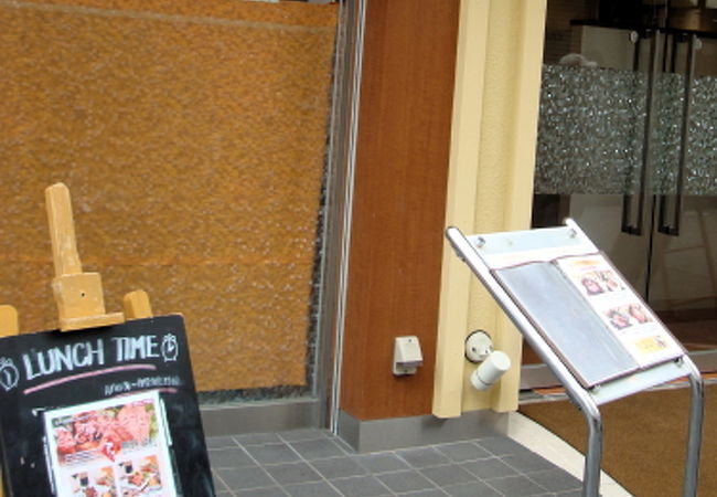 きれいな店内にゆっくり焼き肉