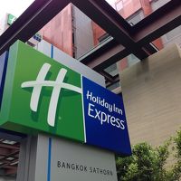 ホリデイインエクスプレス