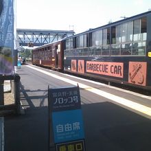 美瑛駅に停車中のノロッコ号の様子