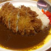 丼物さんにもカレーライスが売っている