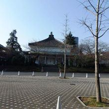 増上寺（ぞうじょうじ）三解脱門（さんげだつもん）周辺