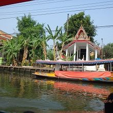 ボートからの遊覧景色