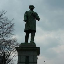 ホーレスケプロン像