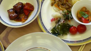 ナイトアンドデイのランチビュッフェ