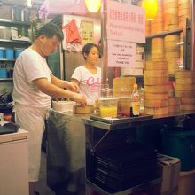 とっても静かなご夫婦だけど仲が良さそうなのだ。