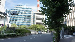 松平采女正の屋敷があったので