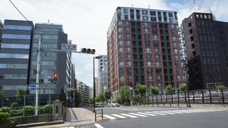 平成通りを通す橋です