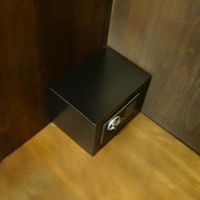 クローゼット下のセキュリティボックス