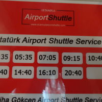 5ユーロで空港行きシャトルバスを手配してもらえる。