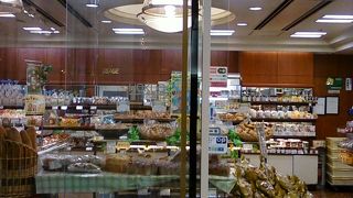 入り口がわかりづらいのが残念。