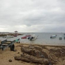 この浜で１時間待たされた。