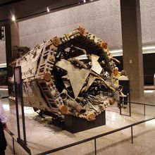 ノースタワー上空１０９mにあったテレビ放送用のアンテナ