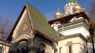 緑が綺麗な教会