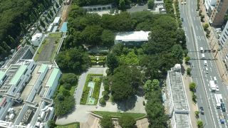 後楽園駅の北にある広い公園