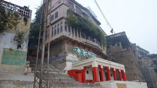 有名ゲストハウスは、このガート