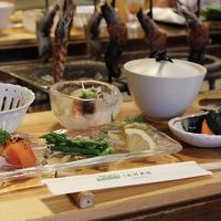 囲炉裏での夕食