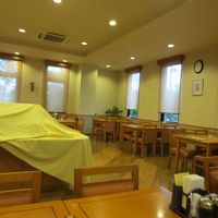 レストラン。オープン直後なので貸し切りでした