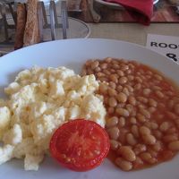 朝食のスコティッシュブレックファースト。（ベジタリアン）