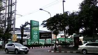 イギリス出資のスーパー