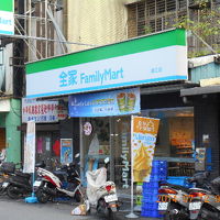 ファミリーマートも