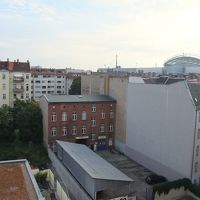 旧東ドイツ地区にあり古い建物が目立つ。