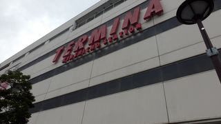 北口と南口で雰囲気が異なる