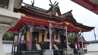 錦織神社 --- 富田林市にある極彩色の神社です。