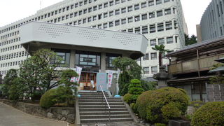 早稲田大学のすぐ近くです