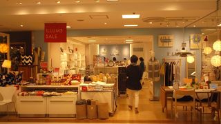 王冠マークのイルムスのお店ですか・・そごう横浜店に・・