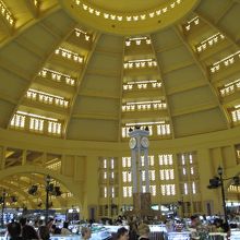 美しい内部のドーム