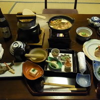 一日目の夕食（山賊鍋など）