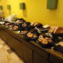 パンの種類豊富です。