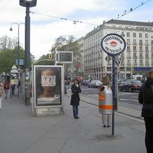 路面電車の停留所