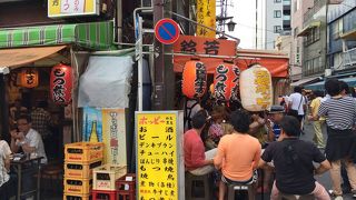 競馬ファンの溜まり場がホッピー通りに進化しました