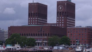 堂々とした建物